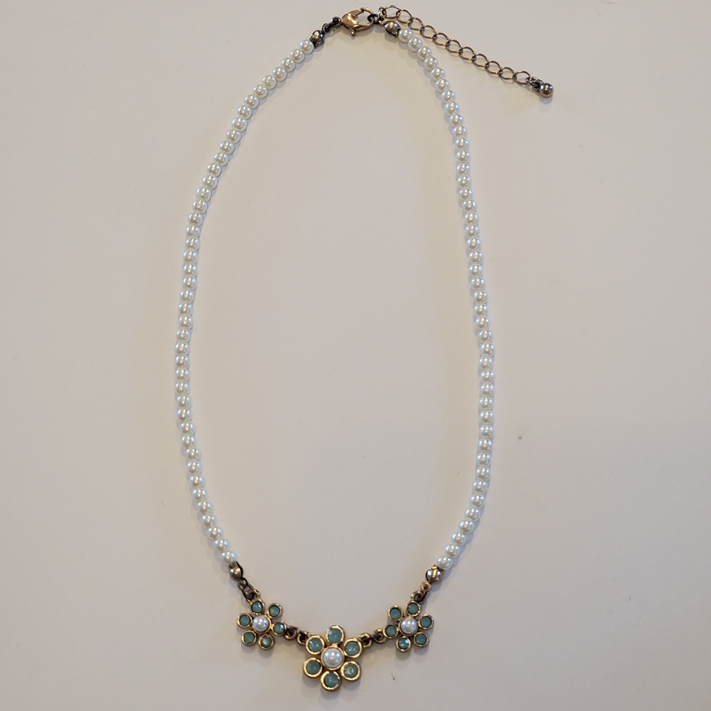 Faux Pearl and Flower Necklace 16" + 2" Extender